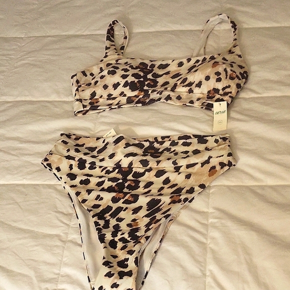 aerie Other - NWT Aerie Size M